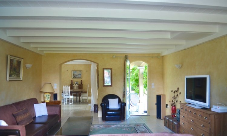 Villa style provençal sans vis-à-vis à Saint-Sulpice