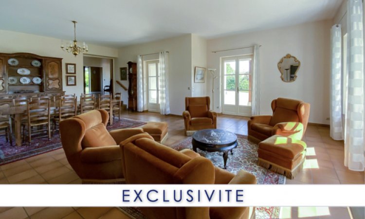  Vente maison familiale 3 chambres avec annexes à Polliat