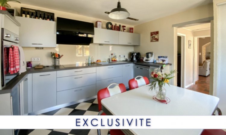 Vente fermette rénovée avec piscine et grand terrain à Polliat