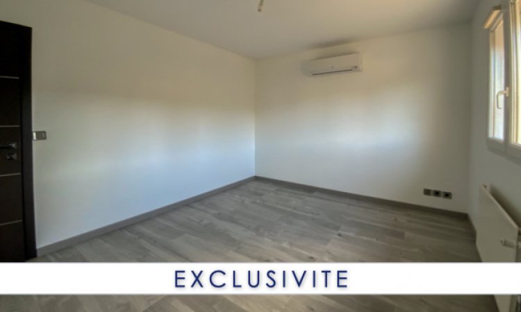 Vente de maison rénovée avec grand terrain piscinable à Revermont 